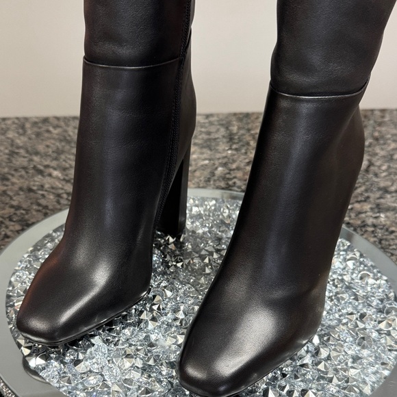 Steve Madden leather Black Heeled Boots NWOT 6W - Picture 8 of 17